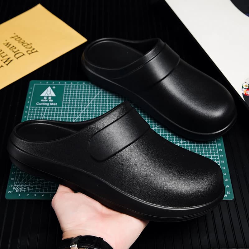 Scarpe da cuoco impermeabili da uomo Scarpe da cucina antiscivolo e resistenti all'olio Pantofole da sala operatoria Zoccoli da esterno estivi primaverili e autunnali