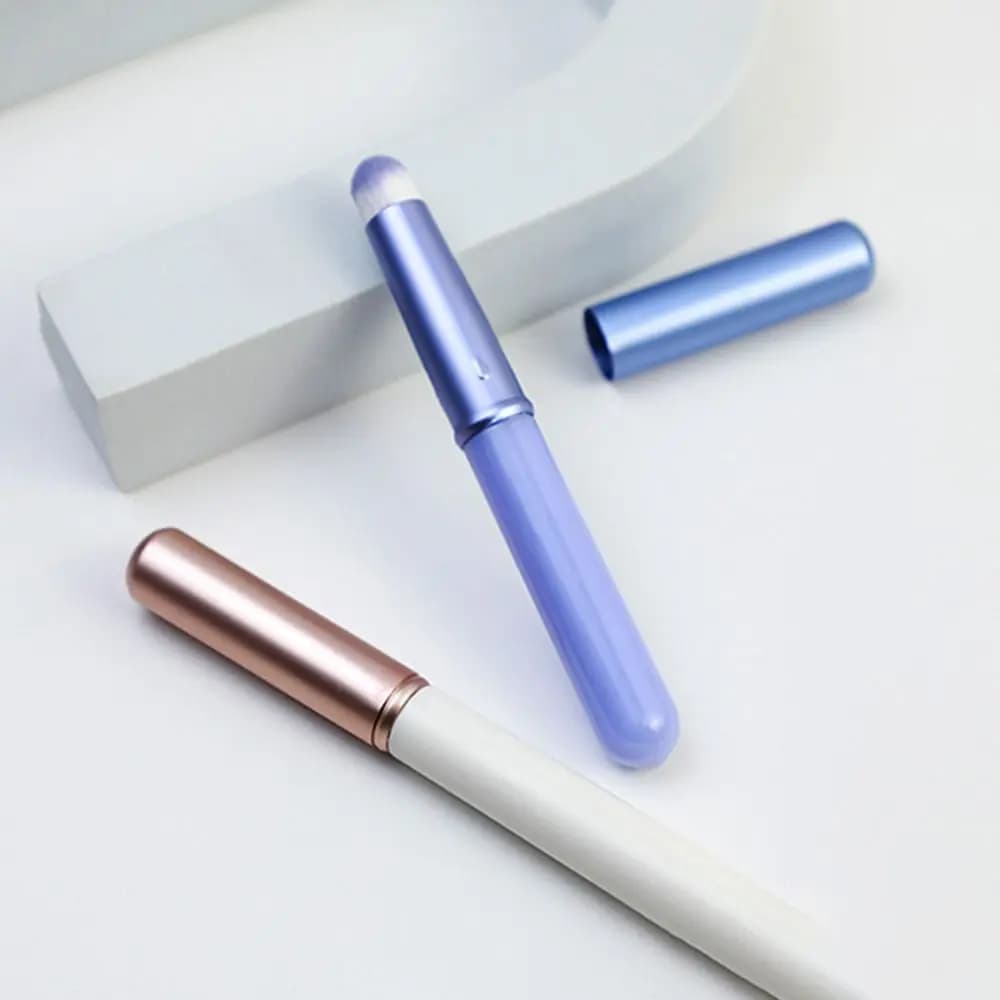 Pennello per labbra multiuso facile da trasportare, pennello professionale per rossetto mini con testa rotonda, forte copertura, strumenti per il trucco portatili, regali