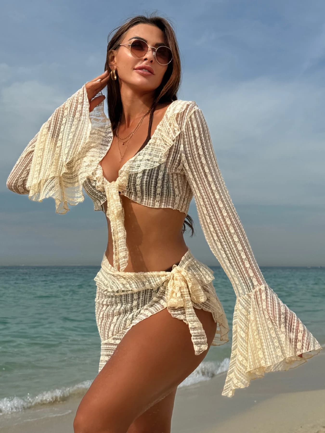 2025 Nuovo sexy maniche a sbuffo in pizzo quattro pezzi bikini set costume da bagno per donna maniche lunghe costumi da bagno costume da bagno femminile beachwear