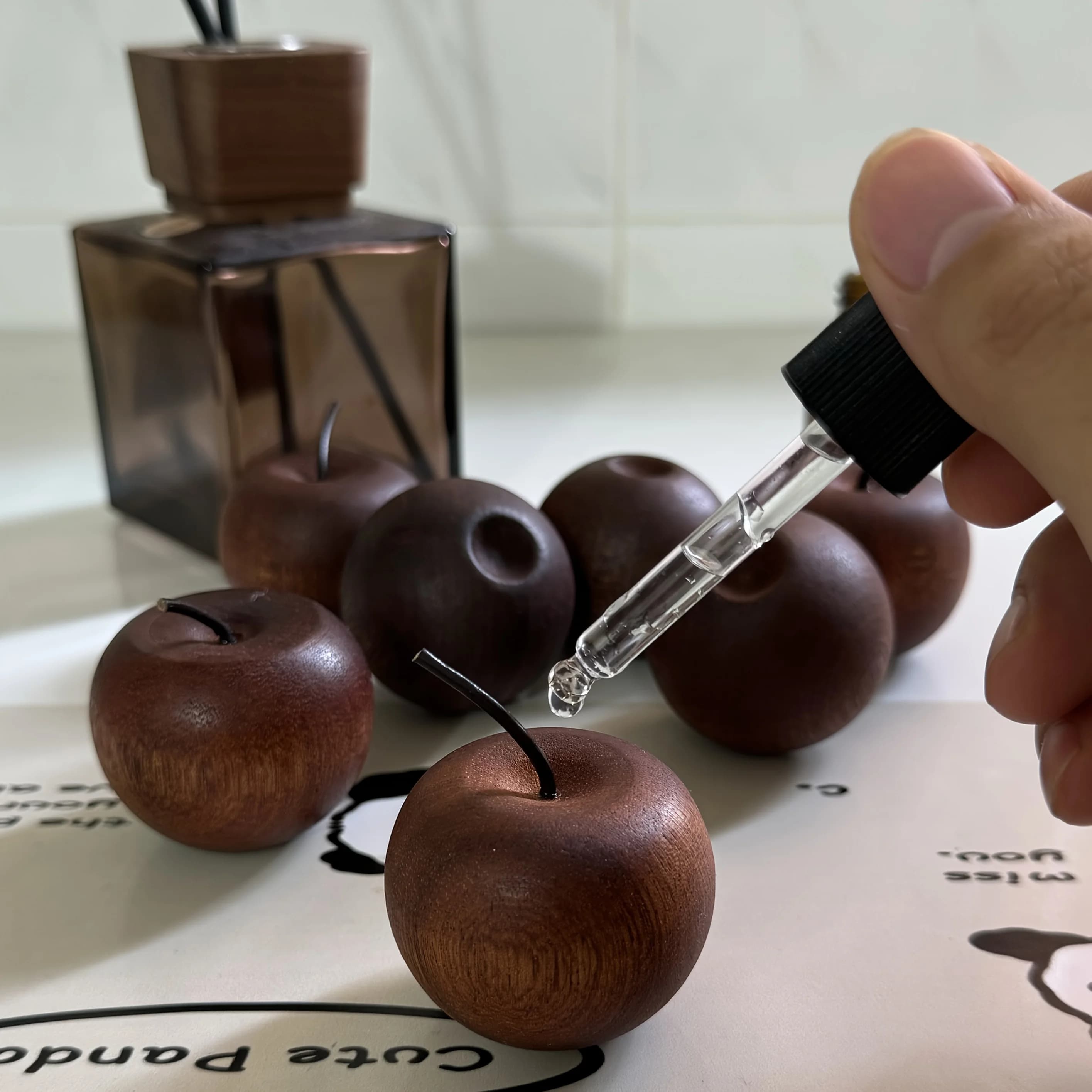 5PCS Wooden Apple‑Shaped Diffuser, Fragrance Diffuser Ornament, Unscented Wood Fragrance Diffuser Block, Desktop Decor Ornament, Used With Perfume And Aroma Liquid, Nice Small Gift For Holidays