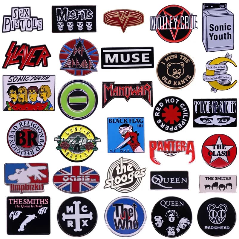 Vari classici pop rock band logo collezione cartone animato spilla in metallo collare cappello spilla decorazione distintivo da bavero amanti della musica regalo per i fan
