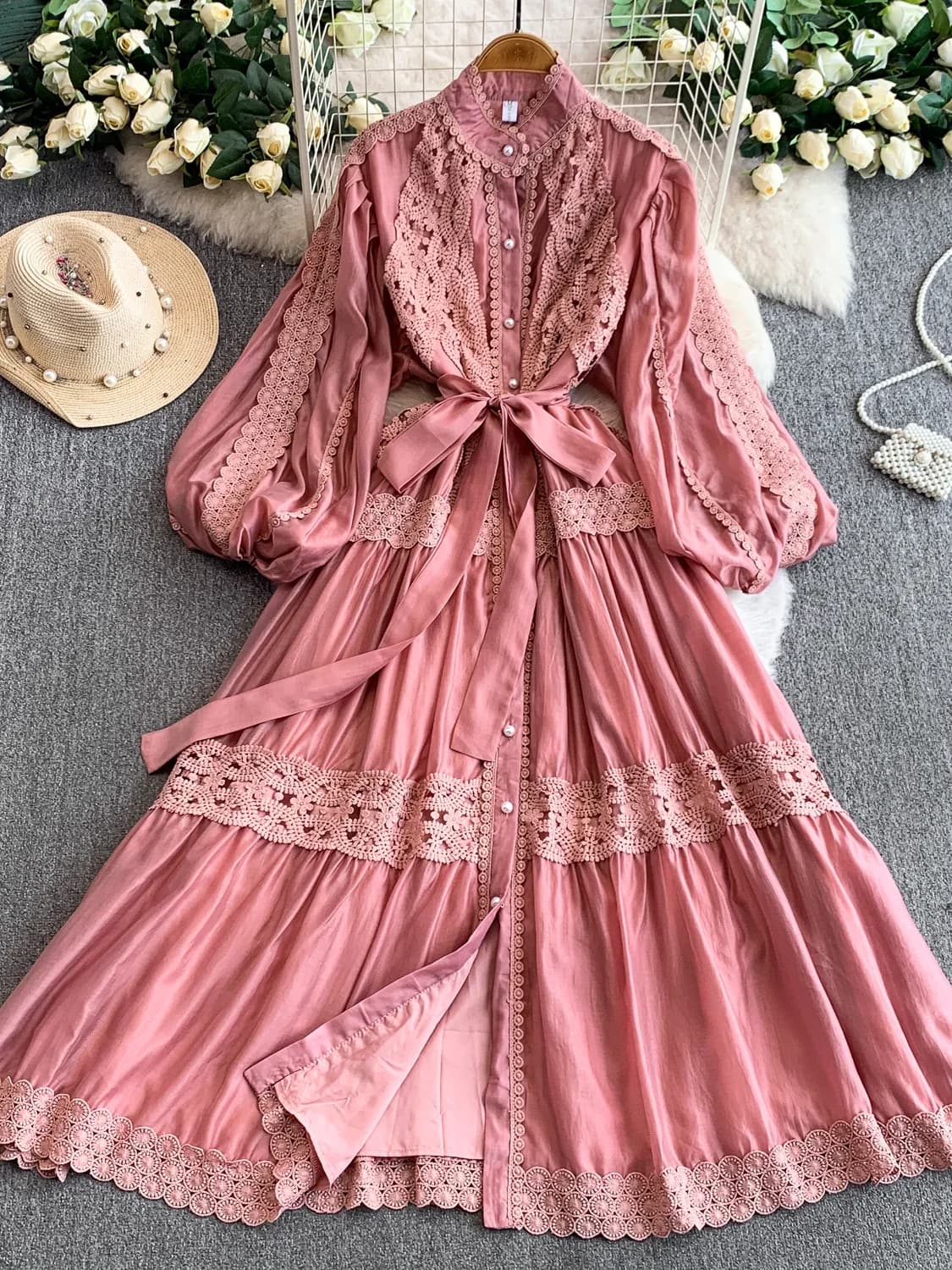 Retro Lace Splicing Stand Collar Lantern Sleeve Dress Women's Autumn Winter Single Button Waist Cinching Full Skirt Court Style