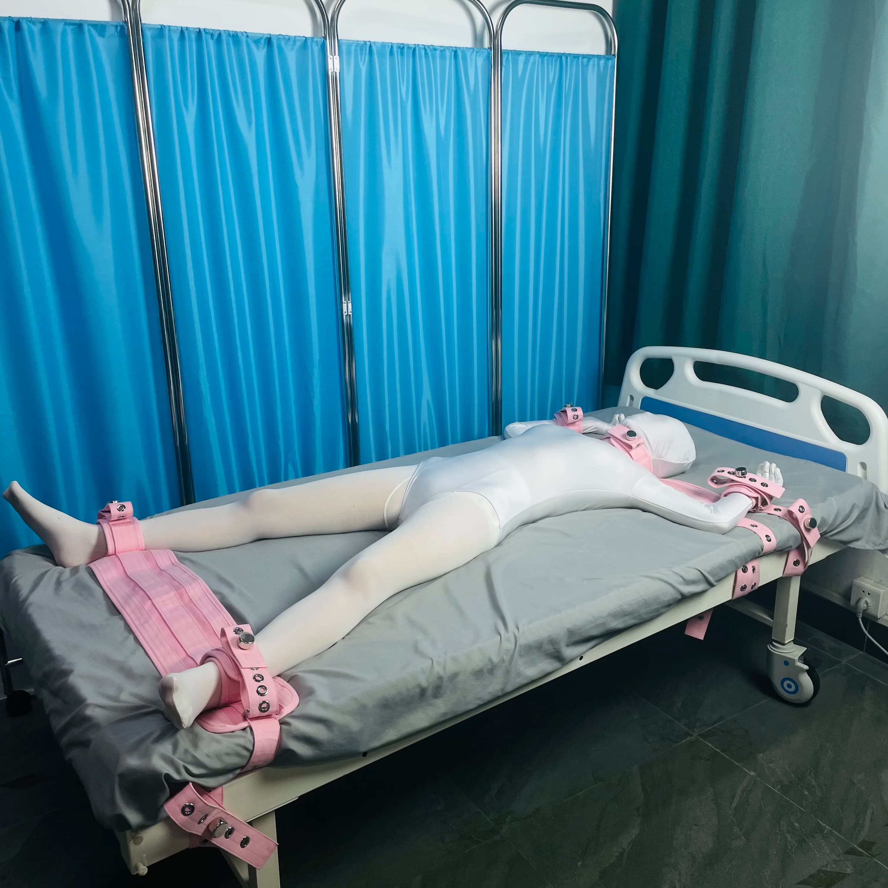 Set di restrizioni con chiusura magnetica rosa Polsini medici sicuri e morbidi per mani alla caviglia per pazienti agitati e demenza