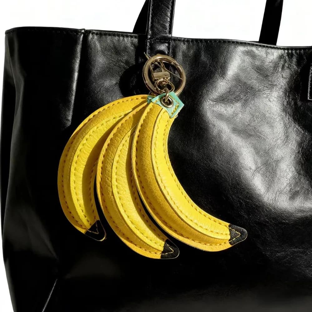 Cute Fruit Shape Bag Charms Unique Design Banana PU Leather Keychain Pendant Portable Mini Wallet Accessories Women Decor Gift