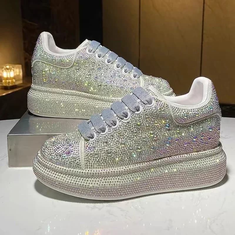 Scarpe con plateau di lusso con strass glitterati Scarpe da donna con lacci Moda casual Scarpe con suola spessa Comode sneakers firmate con punta tonda da donna