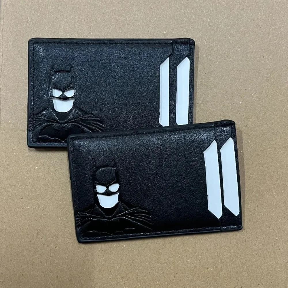 Nuovo Portafoglio in Pelle 2026 a Tema Batman, Porta Carte Personalizzato con Maschera da Supereroe, Porta Documenti Eroico, Regalo