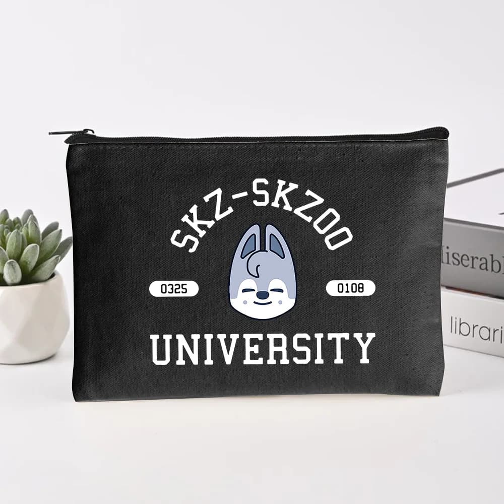 Borsa per cancelleria in tela con cartoni animati Stray Kids Skzoo, astuccio per studenti, borsa multifunzionale per trucchi e articoli vari, per l'esportazione