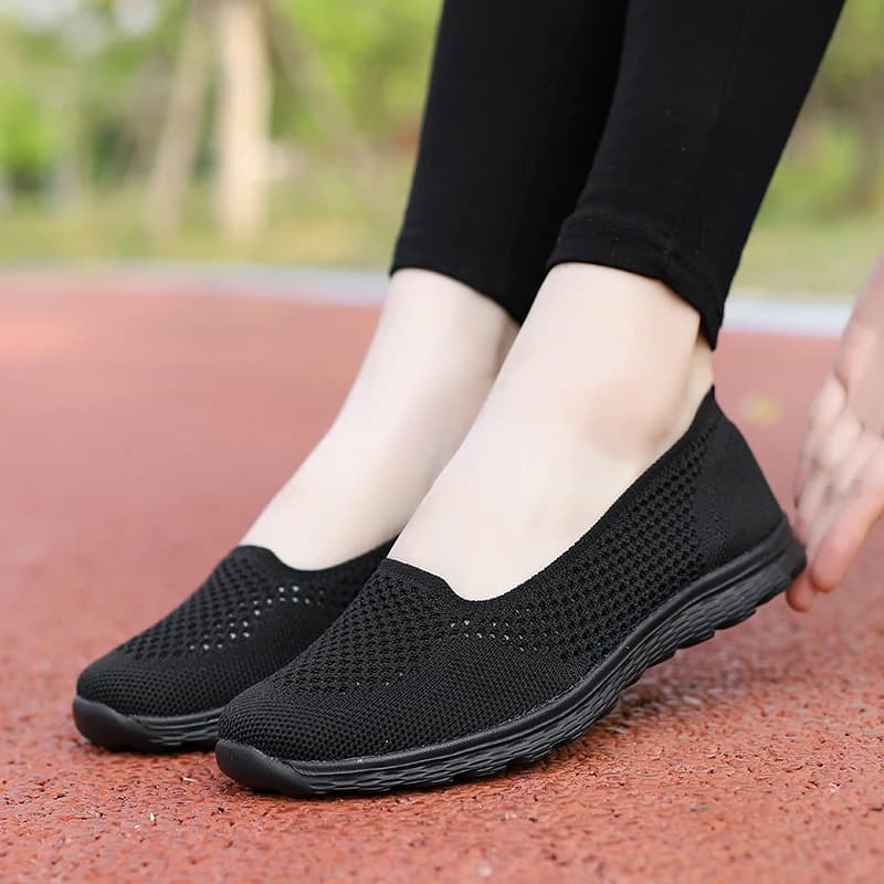 Scarpe basse da donna Sneakers in rete Slip On Mocassini casual Scarpe da passeggio traspiranti per donna Scarpe da corsa morbide da tennis femminili leggere