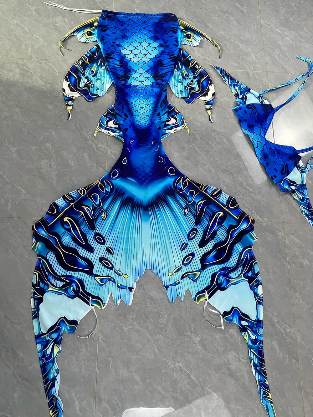 Dream Colorful Mermaid Entertainment Costume with Dream Colorful Mermaid Tail Shiny Underwater Show Costume with Adulttail