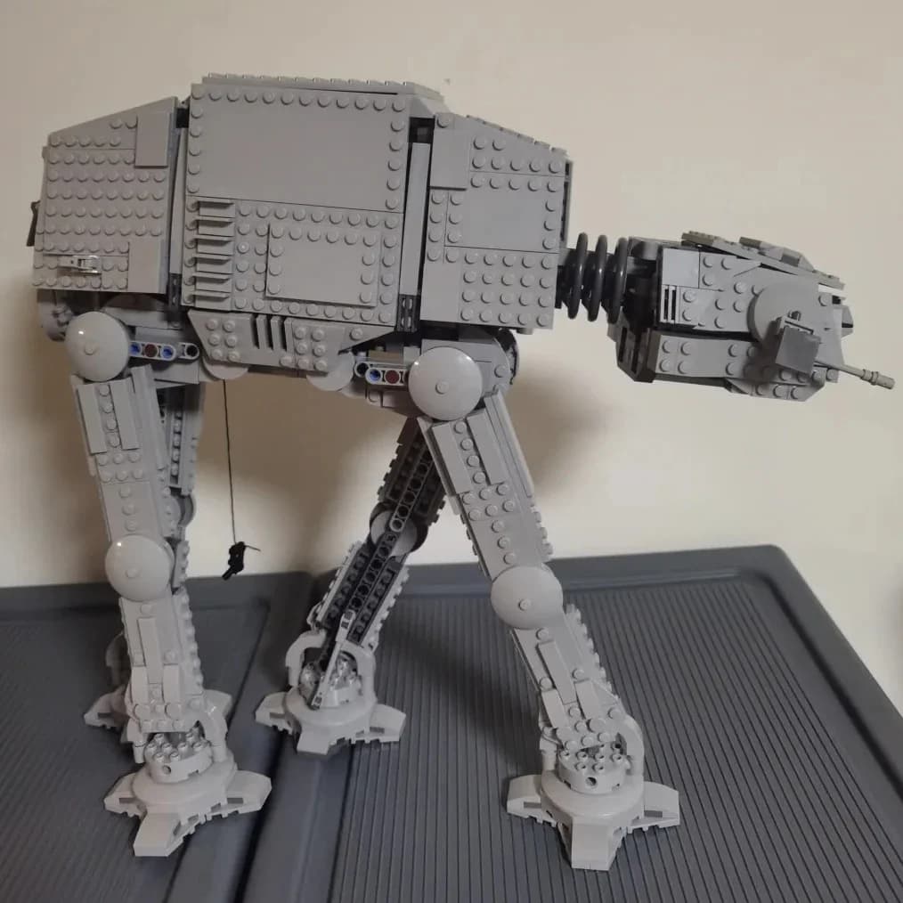 Set di Costruzioni AT-AT da 6785 Pezzi, Compatibile con LEGO, Decorazione per la Casa, Regalo per Bambini e Adulti, Edizione 2026