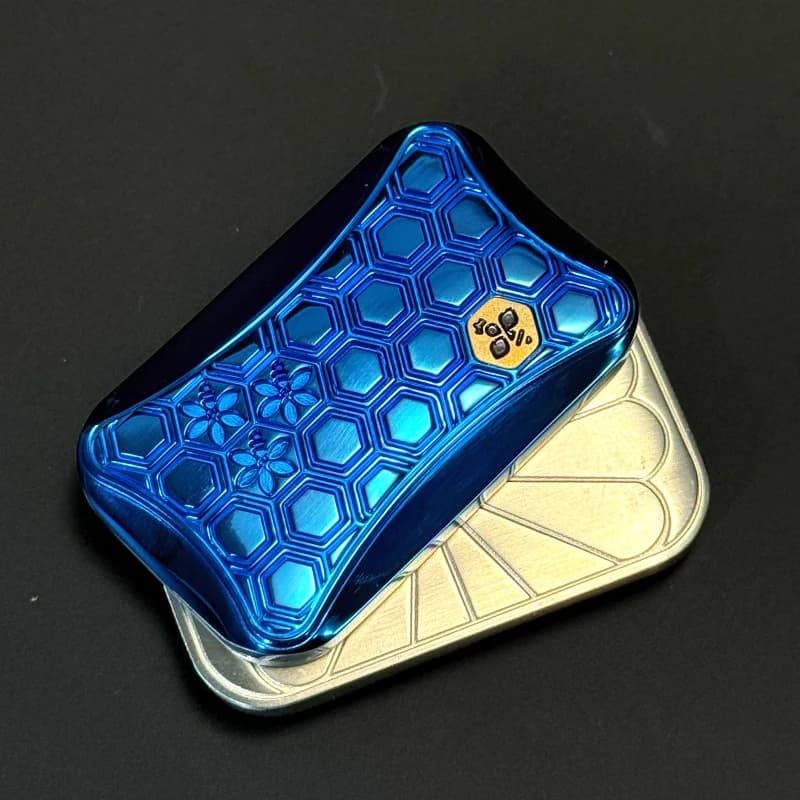 Cursore meccanico in metallo in lega di titanio Fidget Scheda di spinta magnetica Piastra di spinta rotante Moneta EDC Giocattolo antistress sensoriale