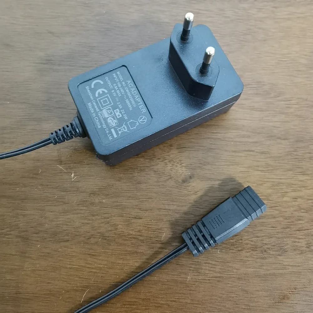 Adattatore di alimentazione per deumidificatore Ingresso 100-240 V Uscita DC 9 V 2,5 A Adattatore Spina UE per deumidificatore