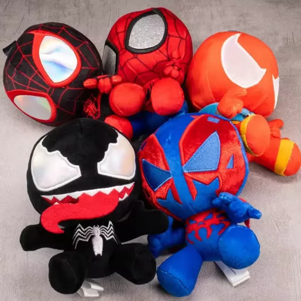 @Spider Man Series Blind Box Cosbi Peluche Anime Figurine Periferiche Ciondoli per Zaini Ornamenti Regalo a Sorpresa per Ragazzi