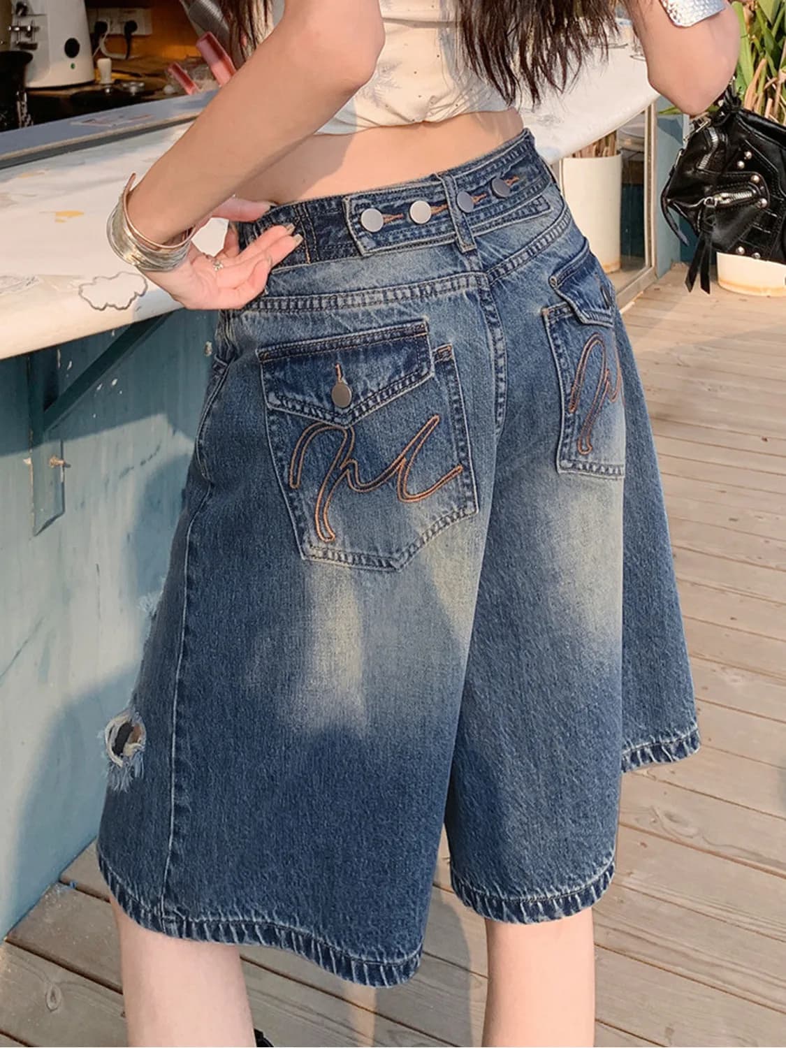 Women High Waist Wide Leg Ripped Denim Bermuda Shorts Vintage Washed Distressed Culottes Capri Jean Shorts Y2K Streetwear Summer