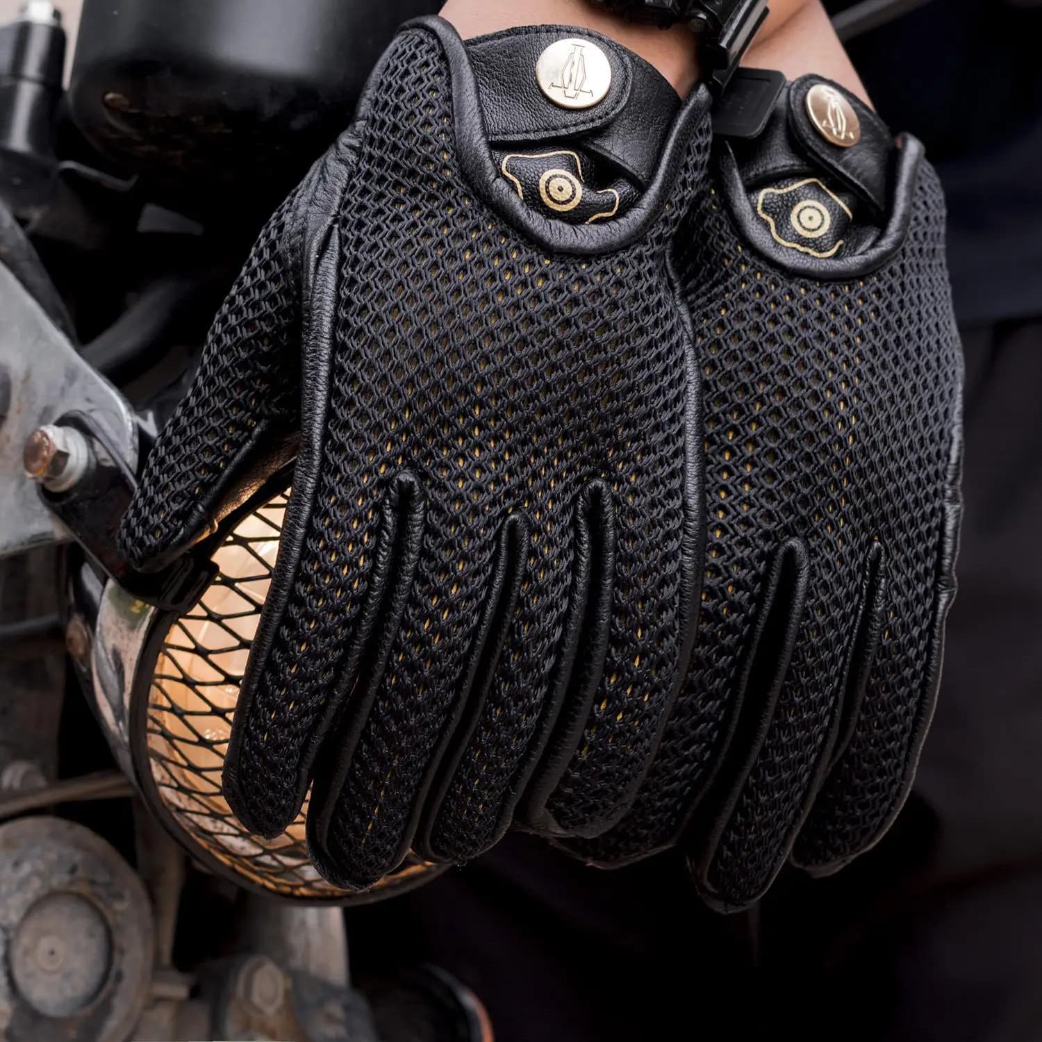 Guanti da moto traspiranti in rete di pelo di capra e maglia per la guida estiva - Luvas con impugnatura in pelle traforata leggera e rinforzata