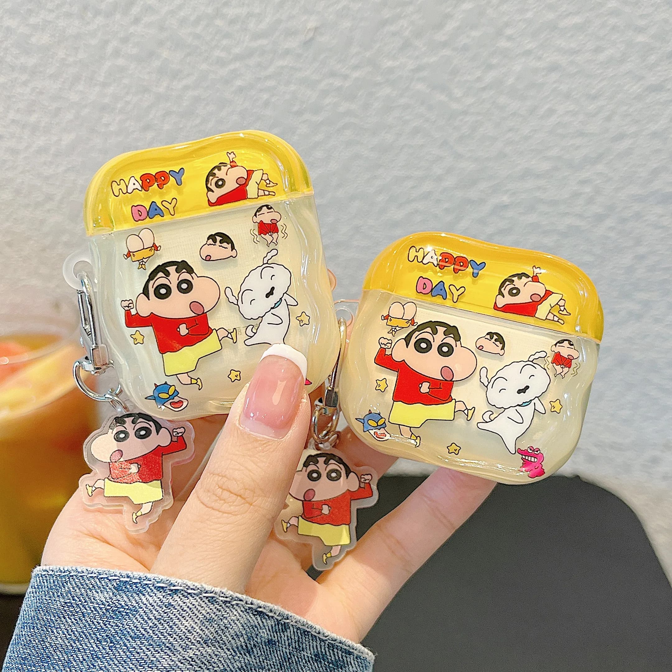 Popolare custodia per auricolari a tema anime con Crayon Shin-chan e Nohara Shiro che danzano insieme, per Airpods 1/2, 3, 4, Pro 3 2 con portachiavi