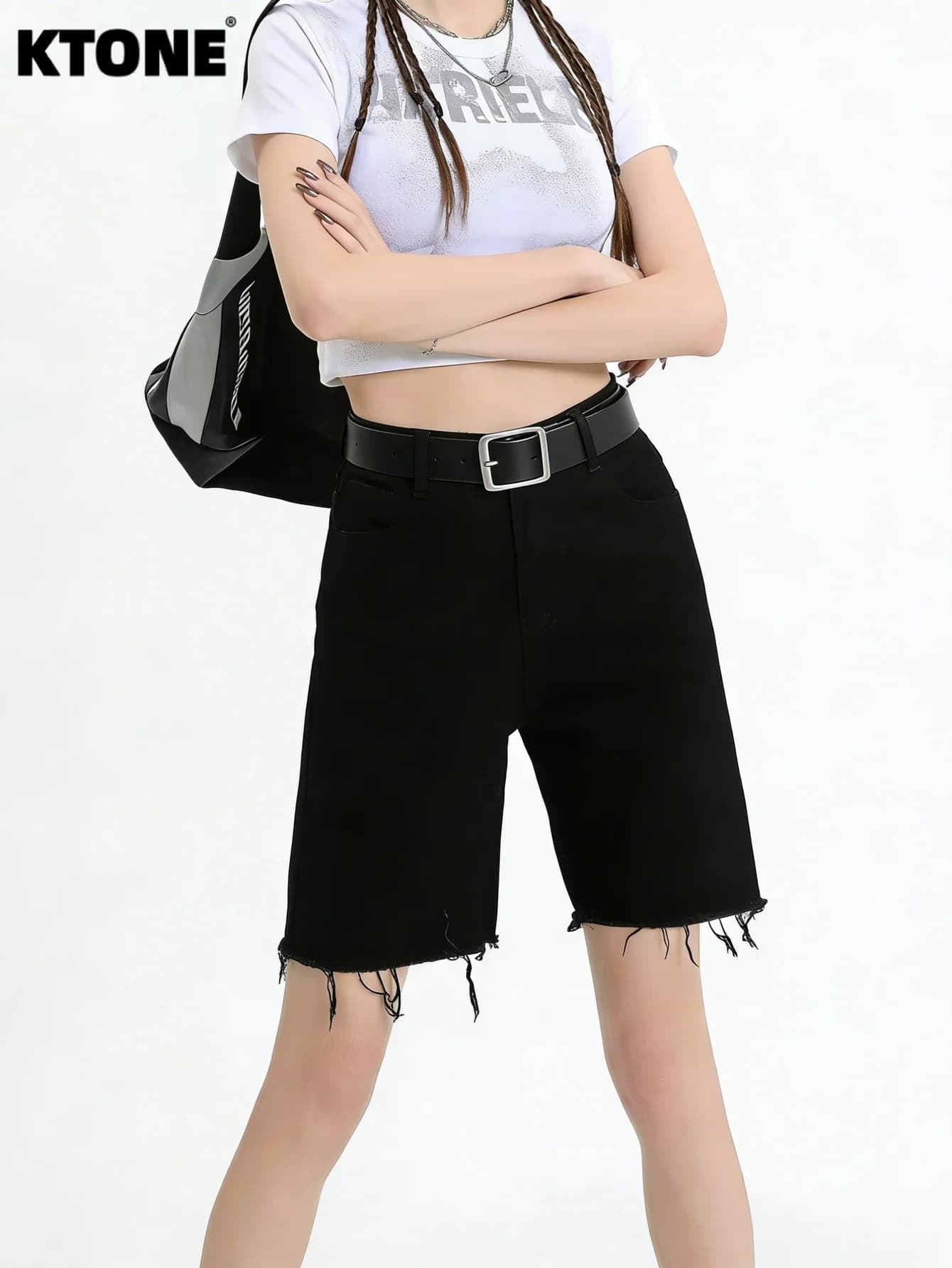 Harajuku Jeans Slim fit black denim shorts for men Y2K Minimalist Drip No accessories or belt included
