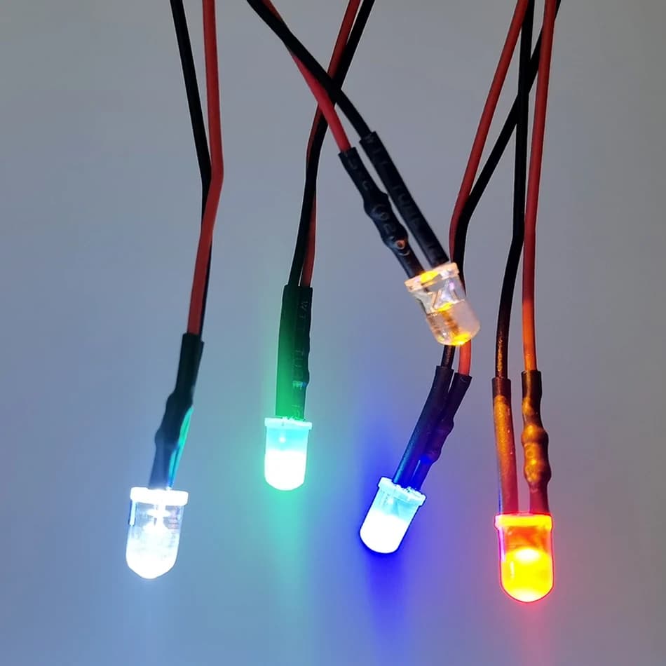 50 pz. LED a Candela Effetto Fiamma 3mm 5mm, Pre-cablati 5-12V DC, Trasparenti, Colori Arancione Rosso Giallo Blu Verde Bianco, Lampadine Effetto Sfarfallio