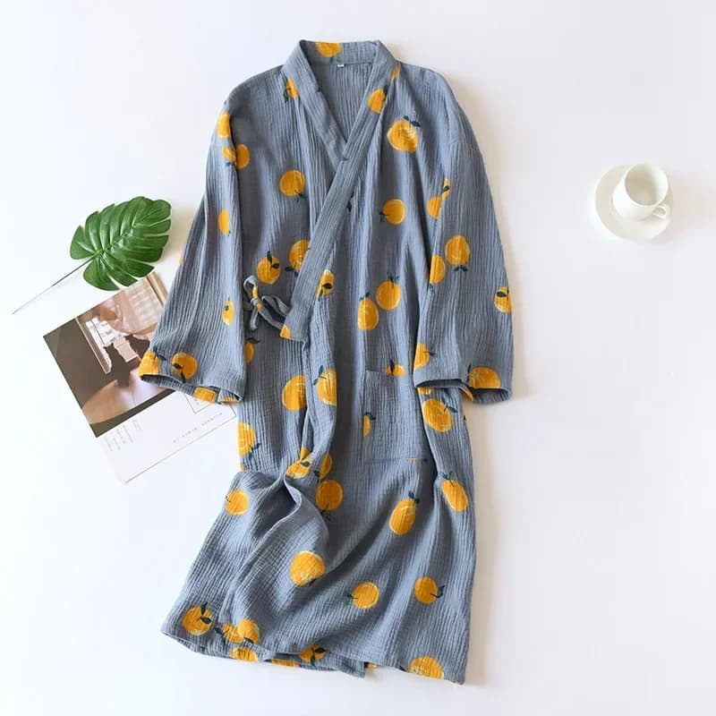 Japanese kimono vigil spring and autumn woman in crêpe of cotton thin summer bathrobe home service night bathrobe