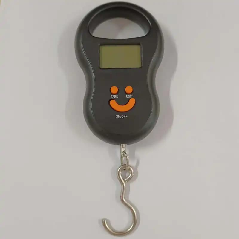 Popolare vendita calda nera elettronica 50Kg 10g bilancia sospesa LCD digitale retroilluminazione pesi da pesca bagagli tascabili