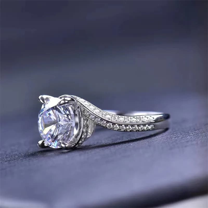 Women's 3 Carat Moissanite Ring PT950Platinum Side Accent Twisted Arm Eight Hearts Eight Arrows Layered Design Exquisite Jewelry