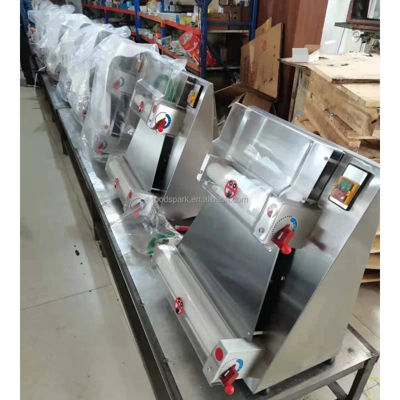 Macchina Elettrica Professionale per Stendere e Pressare l'Impasto della Pizza