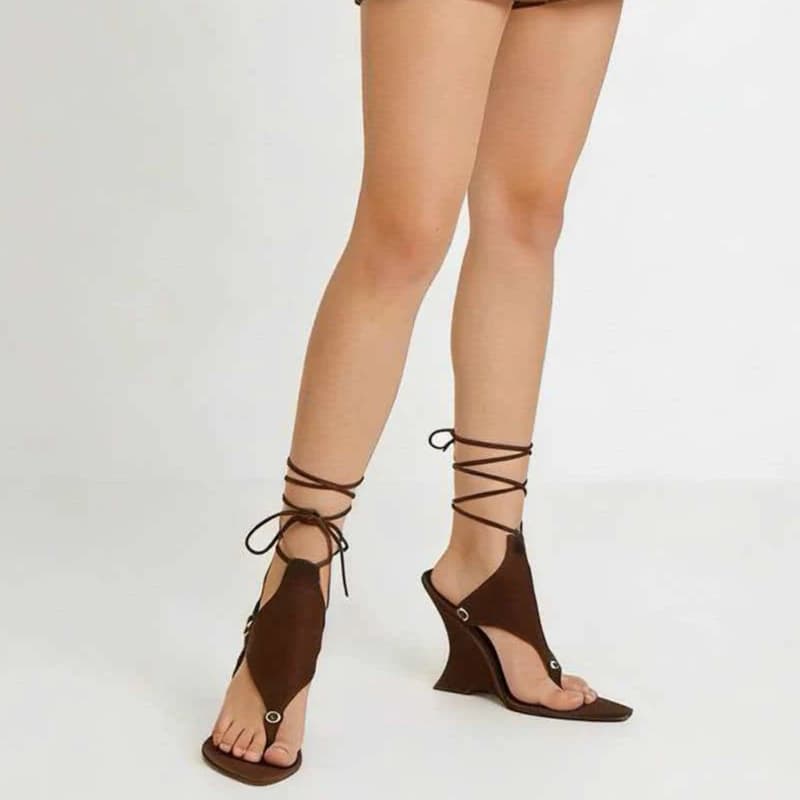 Sandali con zeppa a fascia e punta scoperta, sexy, stile europeo e americano, per donna, di tendenza estiva, con blocchi di colore e punta tonda, scarpe da cerimonia