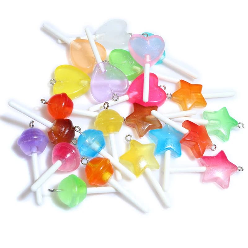 10 pezzi pendenti in resina lucido rotondo stella amore cuore lecca-lecca Charms colori misti per gioielli fai da te che fanno accessori findingsmuslimah
