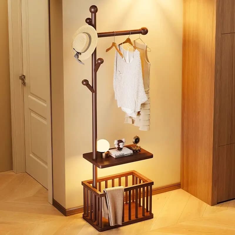Appendiabiti da terra moderno in legno per boutique, design per soggiorno, mobile porta abiti per la casa