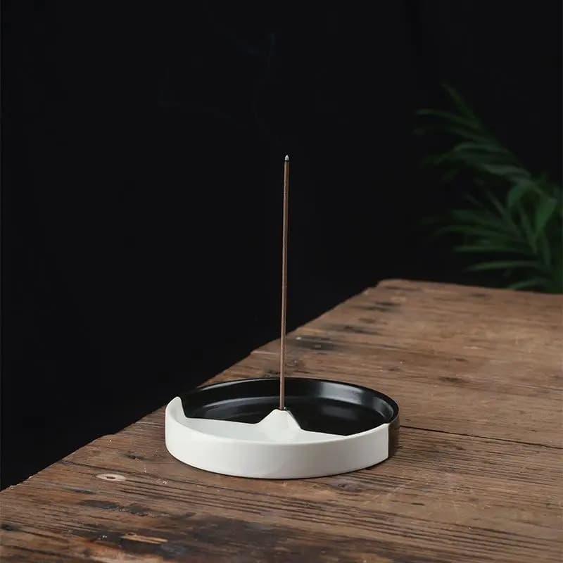 Filo creativo Bastone di incenso Vassoio di incenso Candeliere Stufa per aromaterapia per interni Decorazione domestica in ceramica