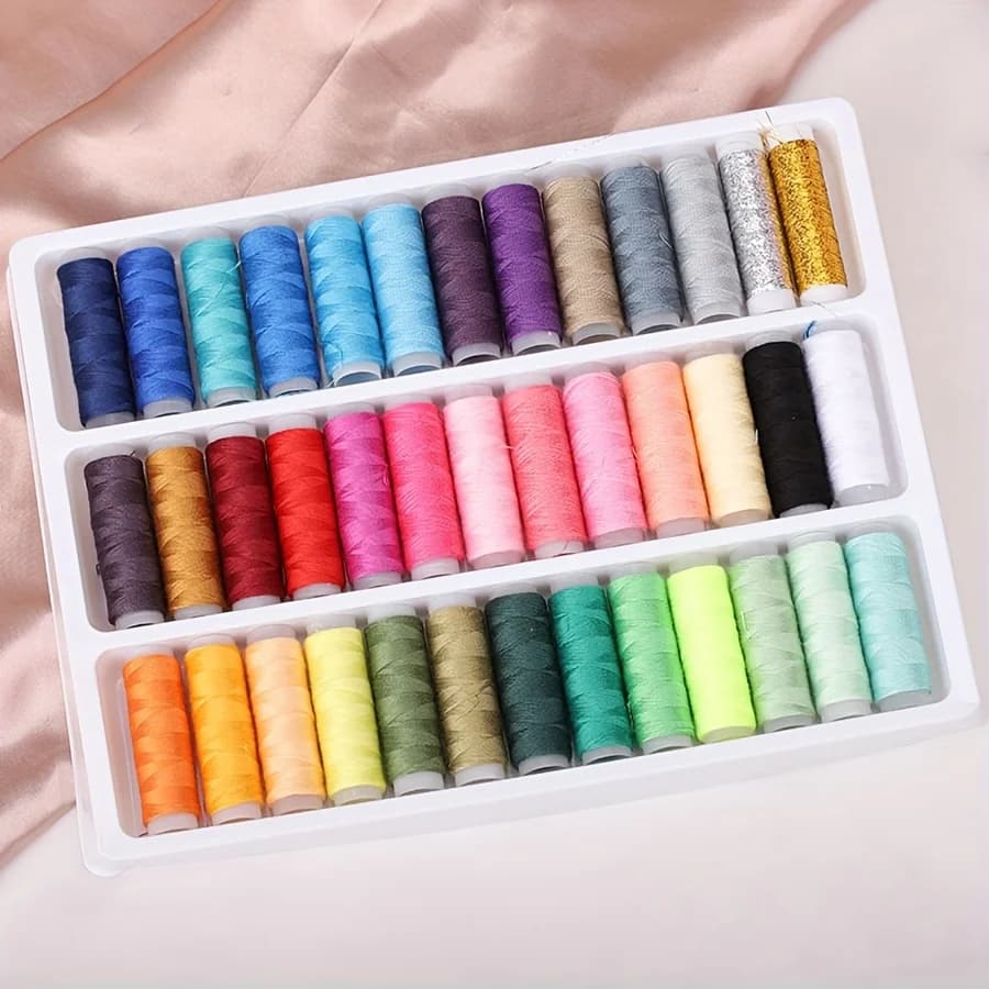 39 pz/scatola Kit Filo Per Cucire Colorato Poliestere Rotolo Fili FAI DA TE Ricamo Materiali Artigianali Vestito per Macchina Da Cucire A Mano JXB