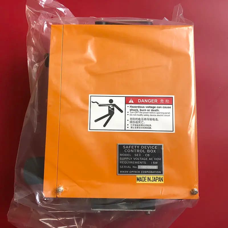 New RIKEN safety light curtain controller SEII-CB/SE2-CB original genuine 1PCS