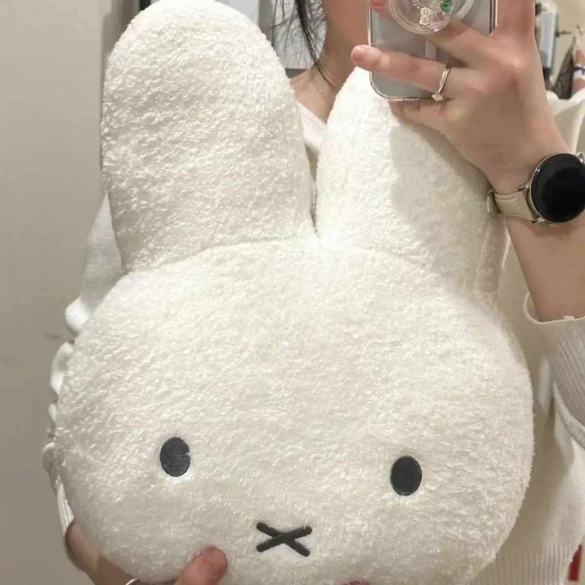 Nuovo cuscino in peluche Miffy Kawaii carino bambola dolce giocattolo decorazione della stanza creativa ornamento del fumetto regalo di Natale di compleanno