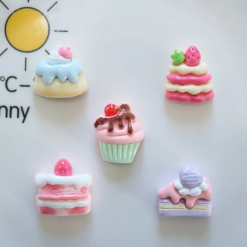 Set di 10 Ciondoli in Resina a Forma di Torta e Dessert per Magneti da Frigo, Fermagli per Capelli e Decorazioni Fai-da-Te