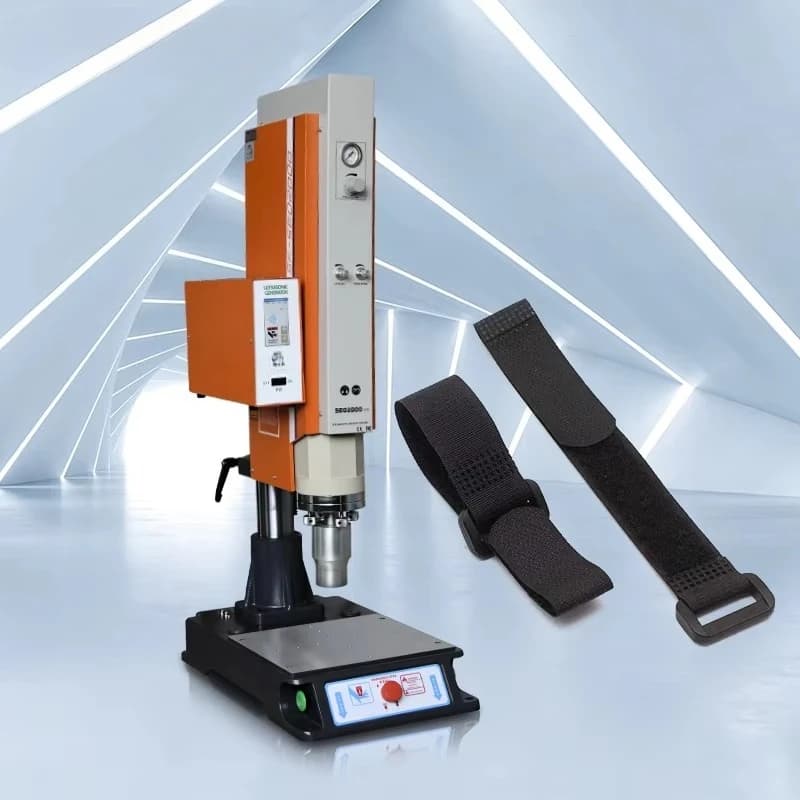 Saldatrice di plastica ad ultrasuoni automatica a frequenza digitale a prezzo di fabbrica per la produzione di cinghie in velcro