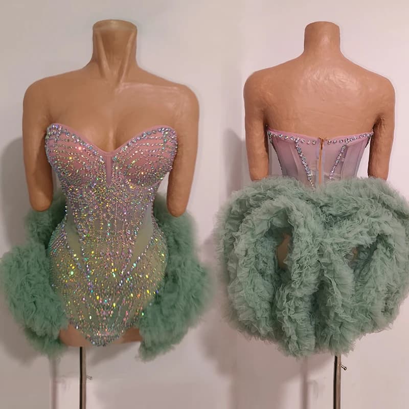 Costume da Donna per Spettacoli, Abito Soffice con Spalle Scoperte, Glitter e Strass, Abbigliamento per Club e Feste, Vestito da Cantante per Palcoscenico VDL5046