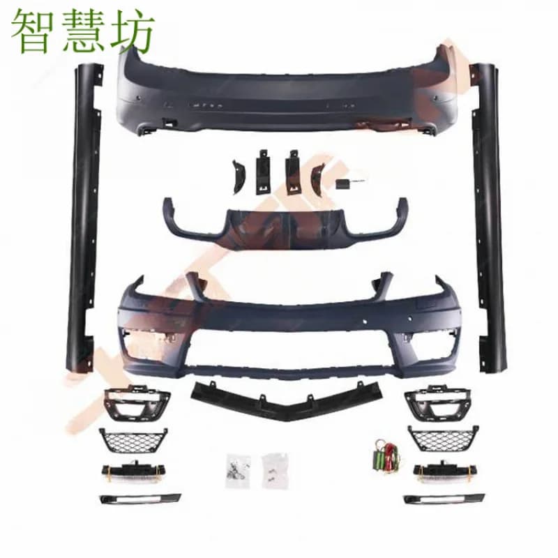 Adatto per modelli C-Class W204 dal 2008 al 2014, kit carrozzeria completo modificato e aggiornato modello C63, paraurti anteriori e posteriori, minigonne laterali.