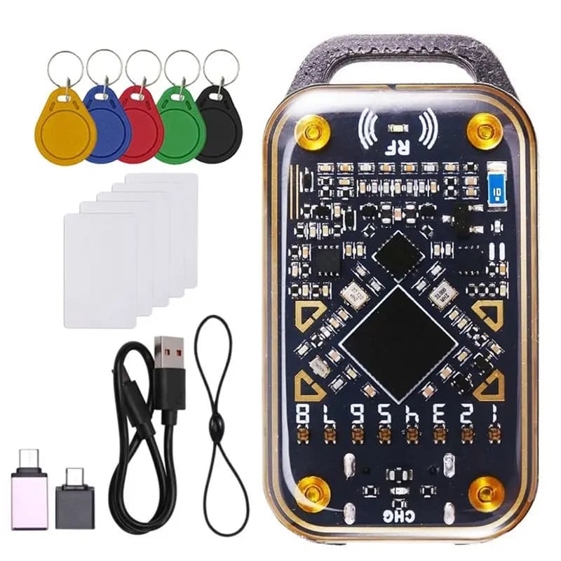 【Disponibile】Lettore di Chip RFID Chameleon Ultra, Emulatore di Smart Card, Decodificatore e Duplicatore di Carte NFC ID IC + 5 Portachiavi/Carte CUID