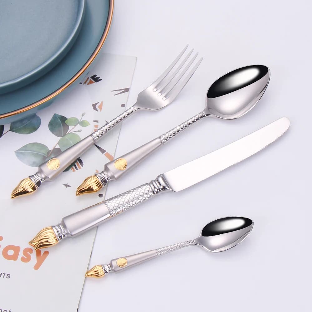 Set of 4 Pieces of Stainless Steel Pots, Luxurious Set of Knives, Curtains and Vintage Forks, Kitchen Tools, Silver Cutlery