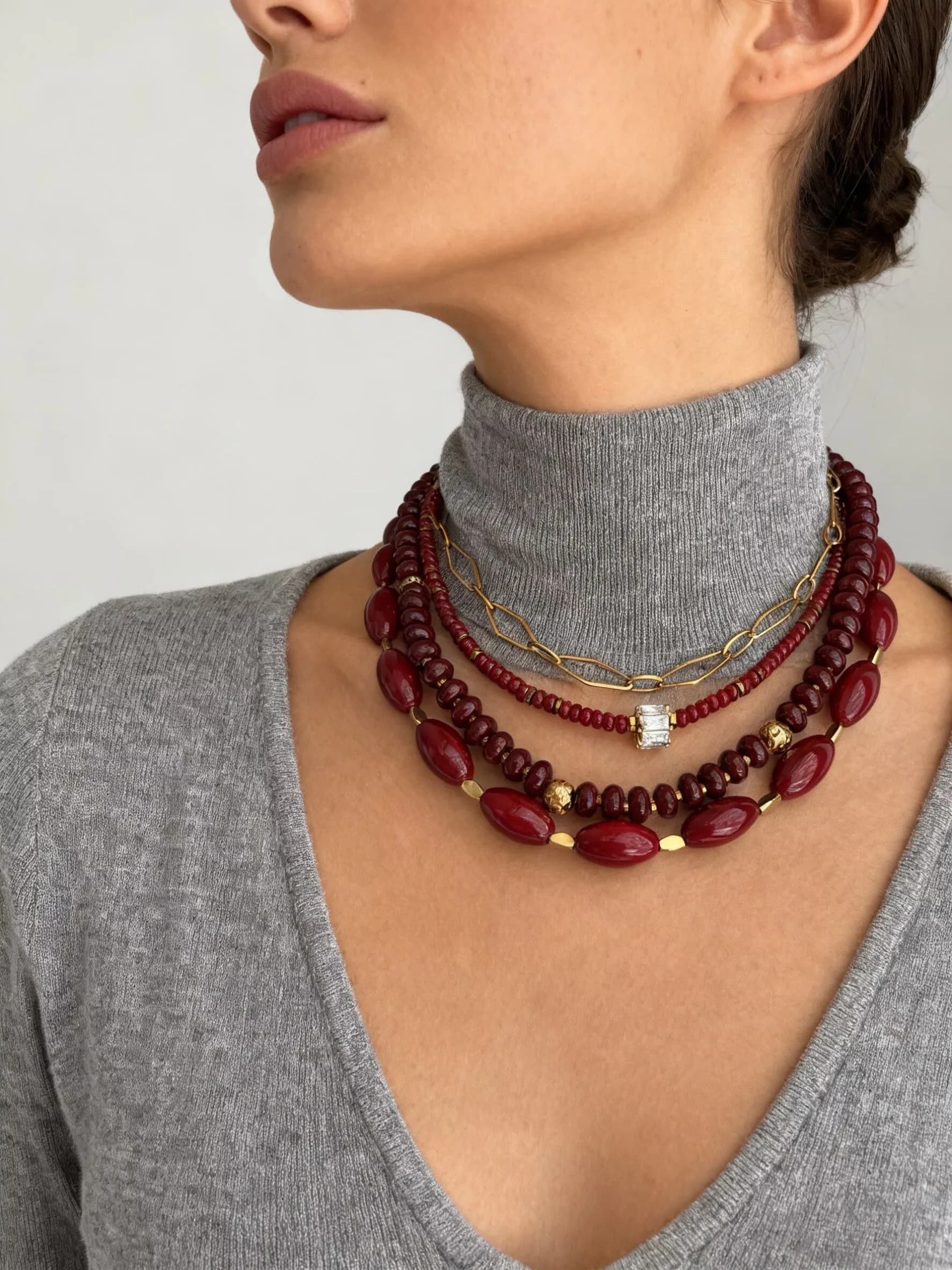 Peri'sbox Elegante e nobile Gioielli Classico vino rosso Catena di perline di vetro per le donne Collana multi-elemento fatta a mano fai-da-te Regalo quotidiano per feste