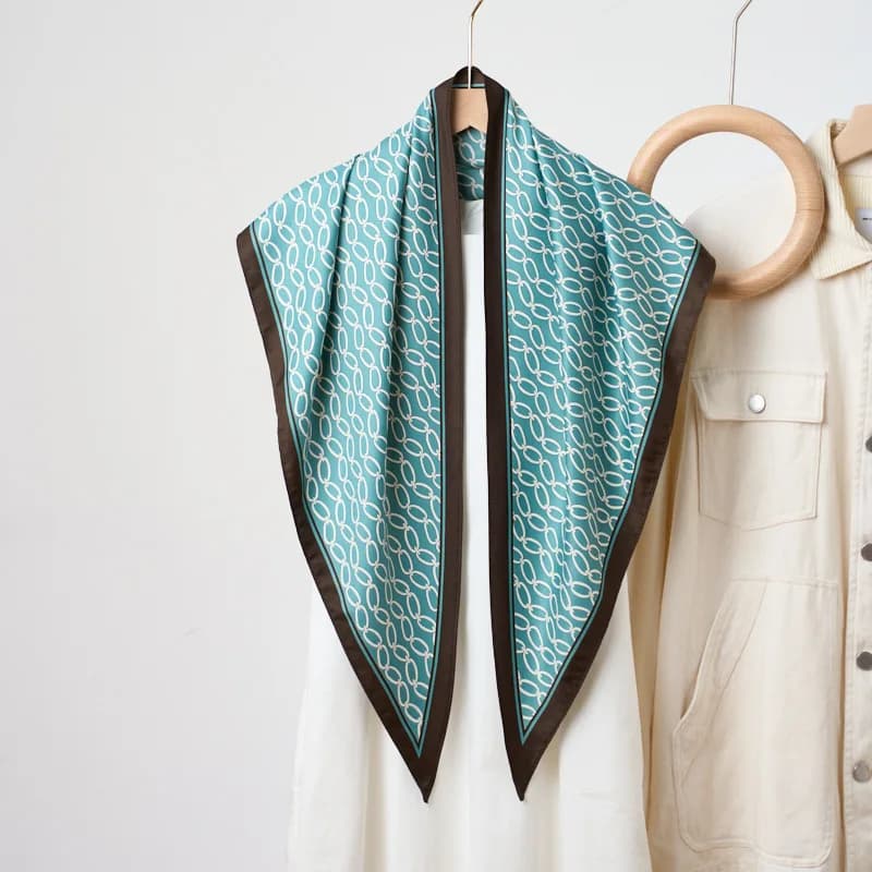 Nuova Sciarpa Triangolare Stampata Semplice e Lussuosa, Cintura alla Moda, Fascia per la Vita, Sciarpa Triangolare in Seta Imitata per Donna