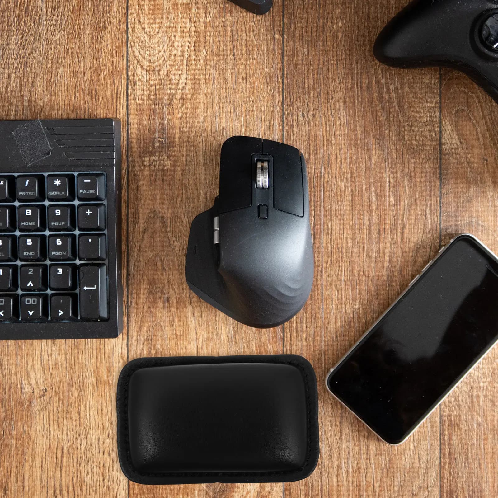 Supporto per Polso Premium per Mouse e Tastiera, Design Ergonomico che Allevia l'Affaticamento della Mano, Base Antiscivolo per Lavori Prolungati