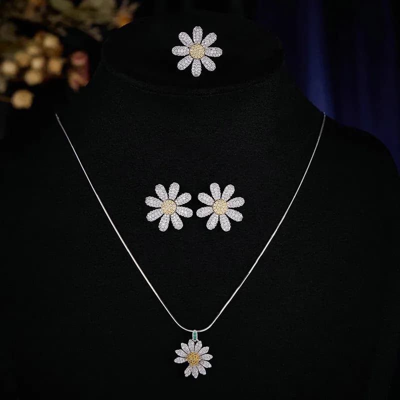 Set di gioielli con orecchini a forma di margherita estiva, collana, anello, catena di clavicole in argento puro di lusso leggero di nicchia