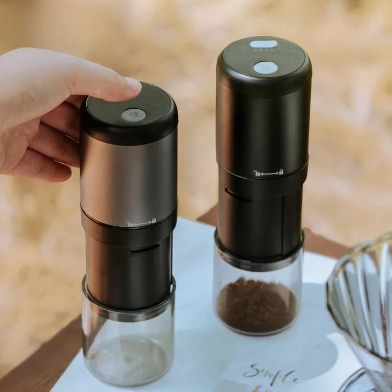 Small Household Portable Coffee Grinder, Electric Bean Coffee Grinder with Steel Core,420