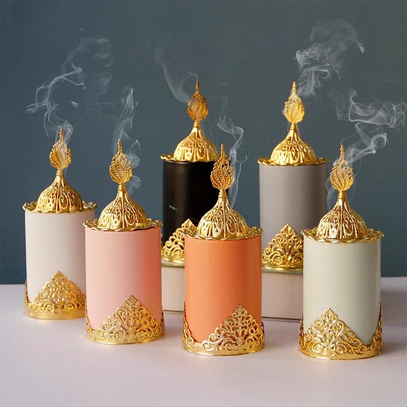 Bruciatore di incenso in ceramica metallica araba con coperchio a torre dorata Porta bastoncini per incensiere musulmane del Medio Oriente per la decorazione dell'home office
