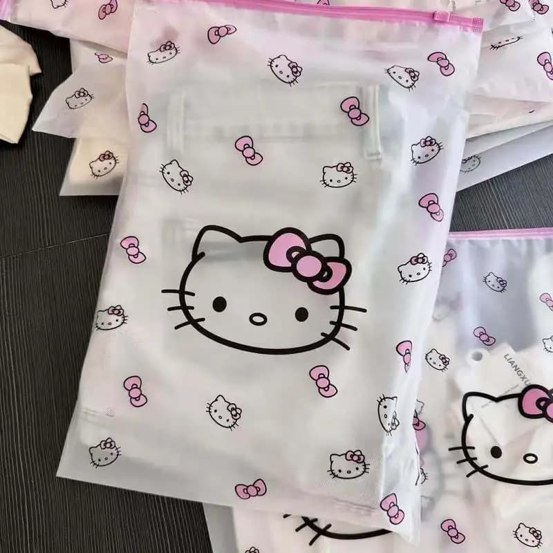 Hello Kitty clothes, shoes, underwear and sundries sorted and packed in bags, dustproof, moisture-proof and waterproof, reusable