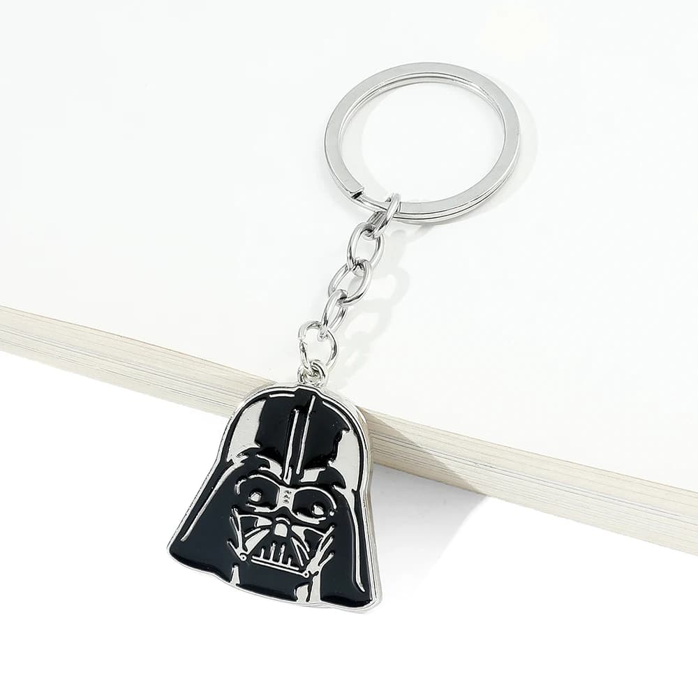 Movie Character Helmet Metal Pendant Keychain Retro Personality Keyring for Men's Backpack Car Key Holder Accessory