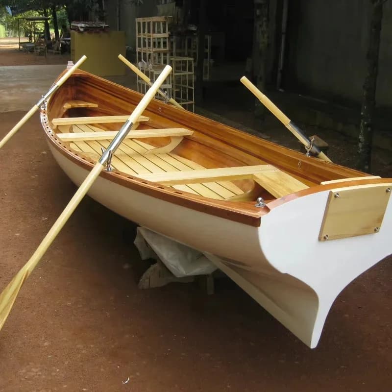 Barca Gonfiabile in Legno Artigianale da 4m con Remi Dipinti Stile Whitehall per Pesca sul Lago e Avventure in Canoa/Kayak