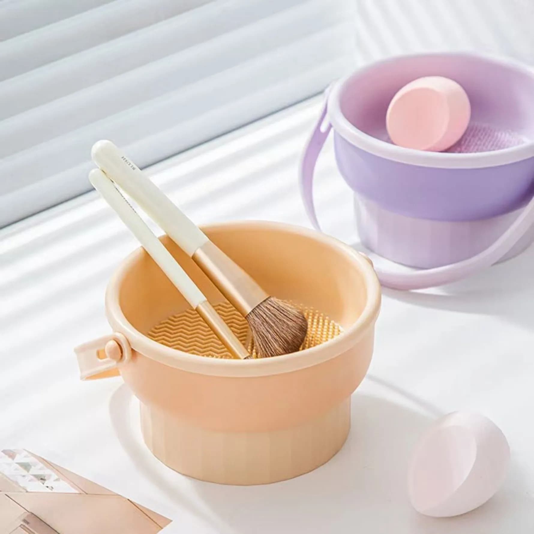 Set per la Pulizia dei Pennelli da Trucco: Ciotola in Silicone, Porta Spugne, Supporto per Beauty Blender, Kit di Lavaggio e Asciugatura per Cosmetici
