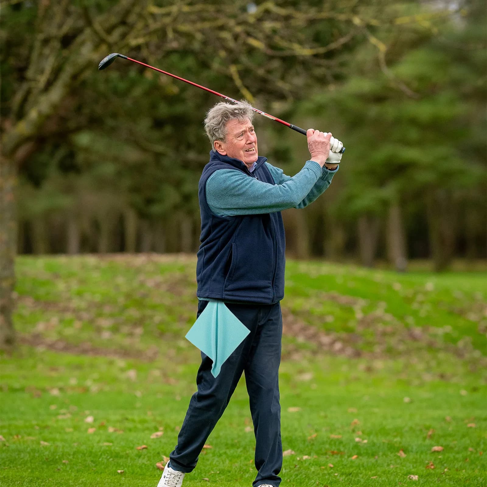 Set di 2 Asciugamani Professionali da Golf Traspiranti con Pulitore Multidirezionale per Palline per Uso Esterno - Fornitura di Salviette Sportive a Lunga Durata